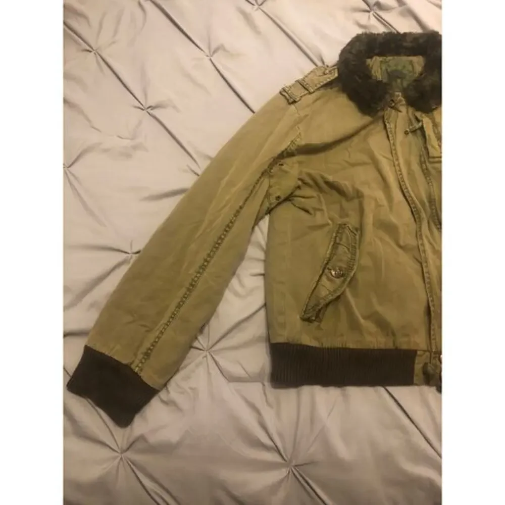 Olive green jacket‎ size L